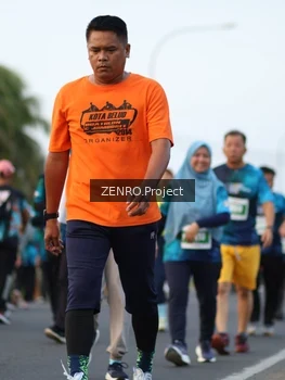 Runner Photo 4386581