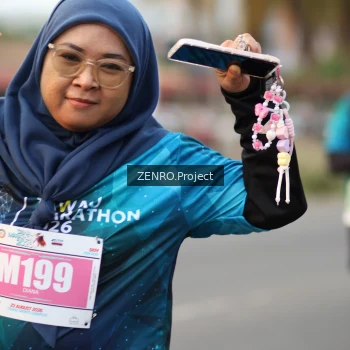Runner Photo 4386619