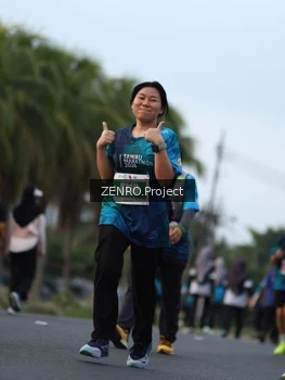 Runner Photo 4386662