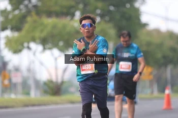 Runner Photo 4386679