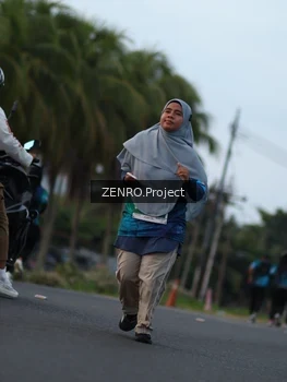 Runner Photo 4386680