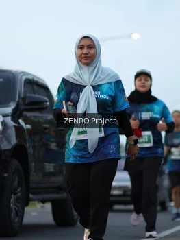 Runner Photo 4386701