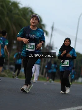Runner Photo 4386711