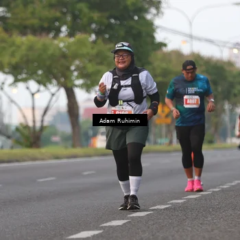 Runner Photo 4386725