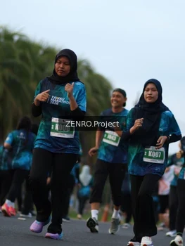 Runner Photo 4386733