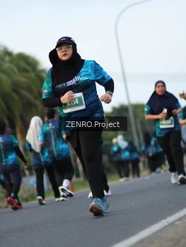 Runner Photo 4386767