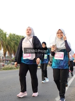 Runner Photo 4386769