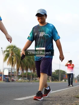 Runner Photo 4386789