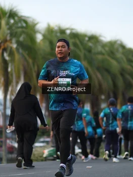 Runner Photo 4386808