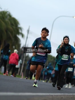 Runner Photo 4386832