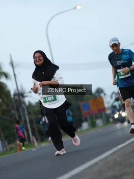 Runner Photo 4386889