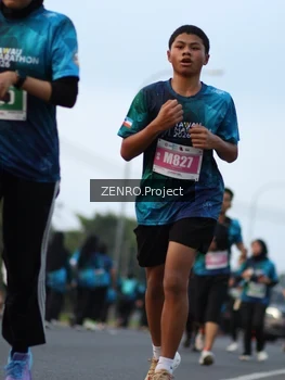 Runner Photo 4386894