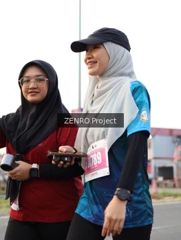 Runner Photo 4386923