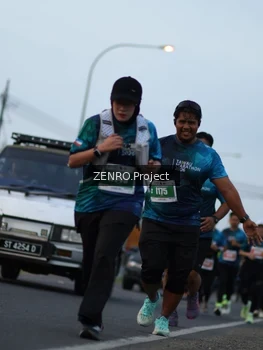 Runner Photo 4386988