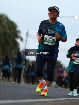 Runner Photo 4387043