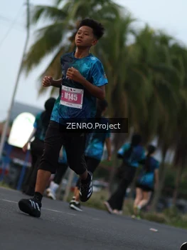 Runner Photo 4387056