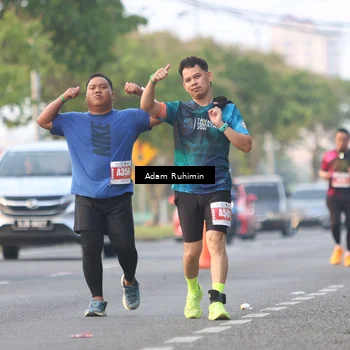 Runner Photo 4387075