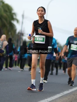 Runner Photo 4387115