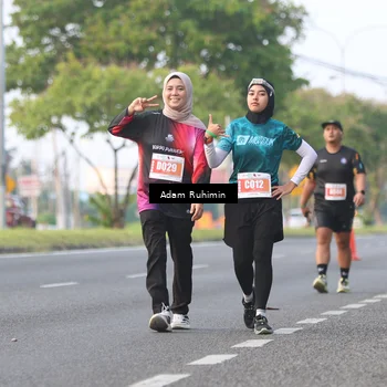 Runner Photo 4387135