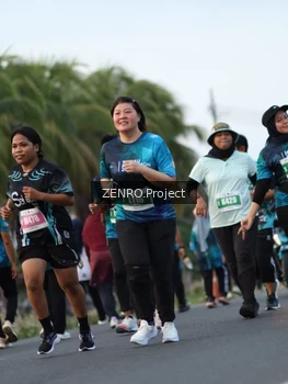 Runner Photo 4387156