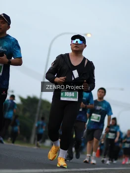 Runner Photo 4387161