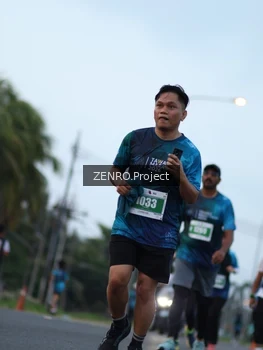 Runner Photo 4387170