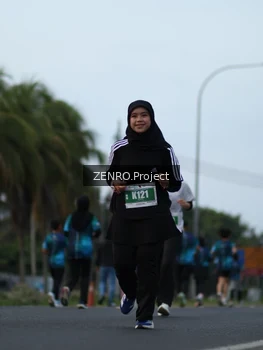 Runner Photo 4387247