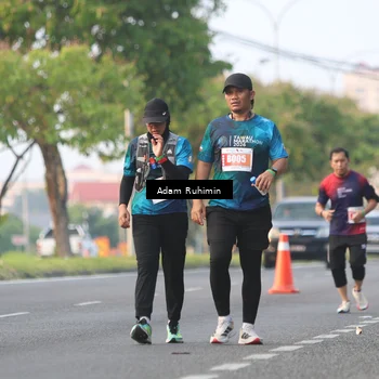 Runner Photo 4387282