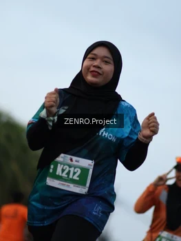 Runner Photo 4387297