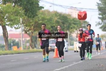 Runner Photo 4387332