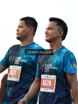 Runner Photo 4387375