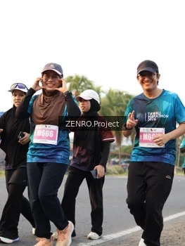 Runner Photo 4387406