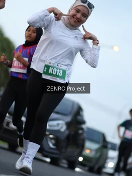 Runner Photo 4387421