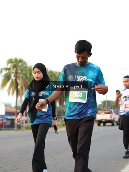 Runner Photo 4387462