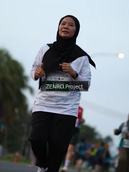 Runner Photo 4387463