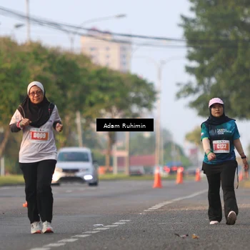 Runner Photo 4387466