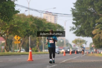 Runner Photo 4387467