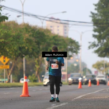 Runner Photo 4387468
