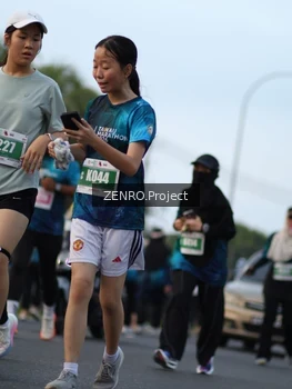 Runner Photo 4387469