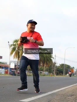 Runner Photo 4387480