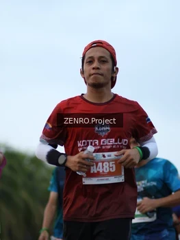 Runner Photo 4387515