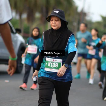 Runner Photo 4387557