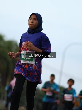 Runner Photo 4387563
