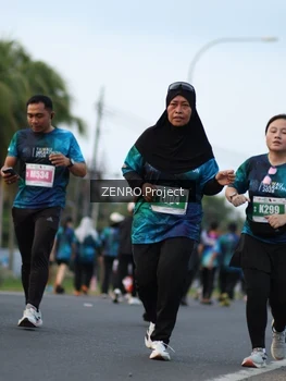 Runner Photo 4387573