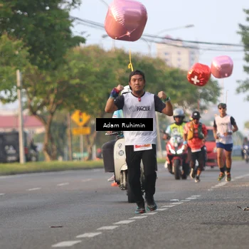Runner Photo 4387575