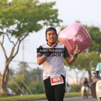 Runner Photo 4387606