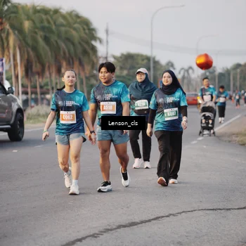 Runner Photo 4387656