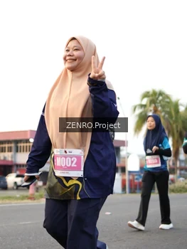 Runner Photo 4387673
