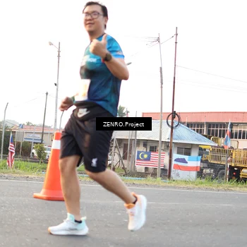 Runner Photo 4387698