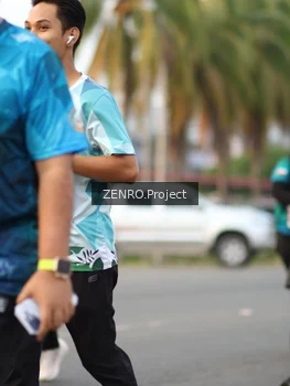 Runner Photo 4387725